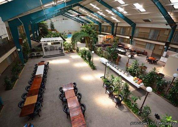 Rodeway Inn Cow Palace Ламар Интерьер фото