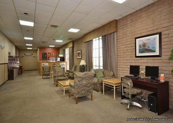 Rodeway Inn Cow Palace Ламар Интерьер фото